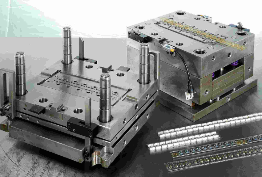 精密塑胶模具制作需要注意什么